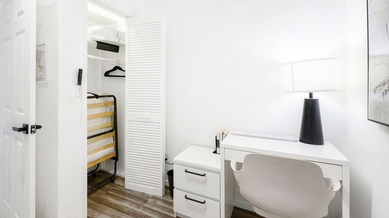 Photo of Others in East Shore