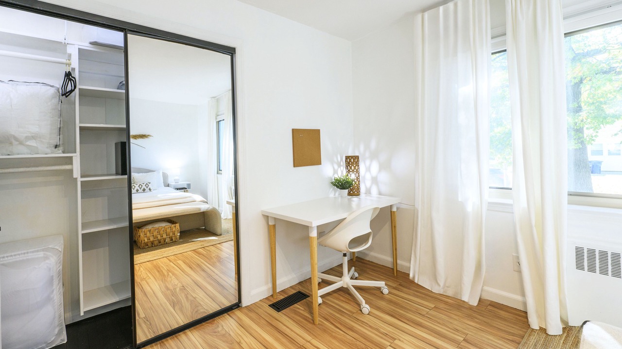 Photo of Bedroom in East Shore