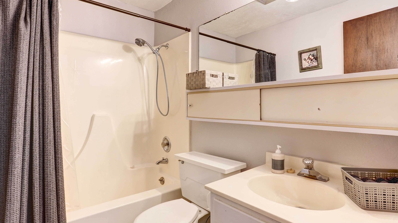 Photo of Bathroom in Pierre