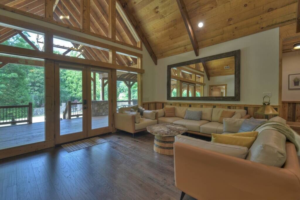 Photo of Bedroom in Ellijay
