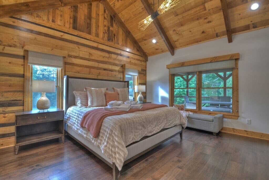Photo of Others in Ellijay