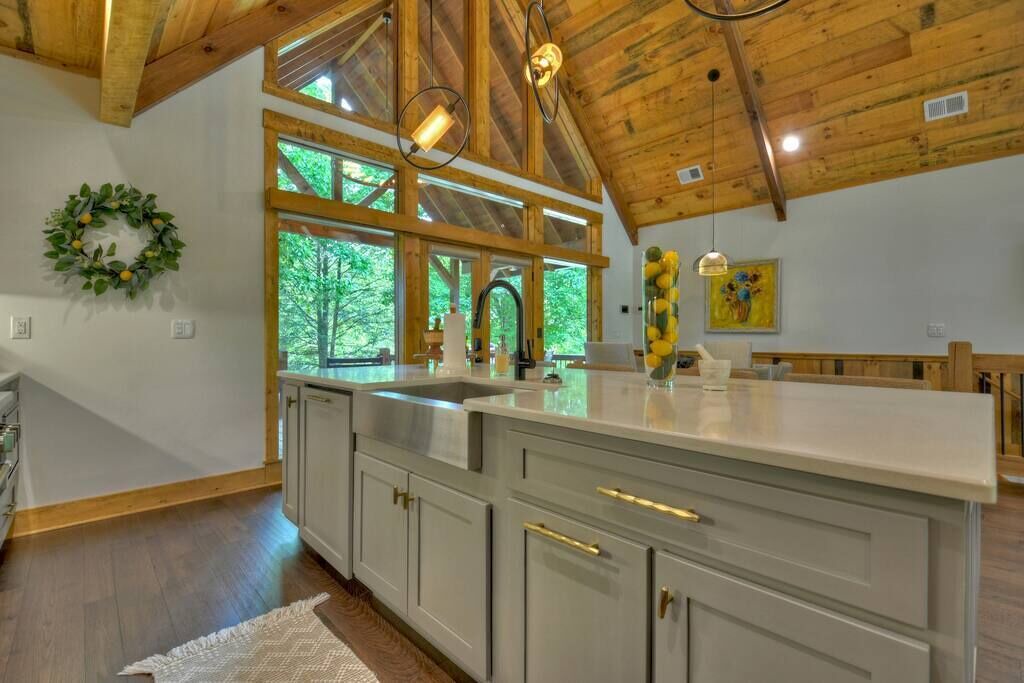 Photo of Others in Ellijay