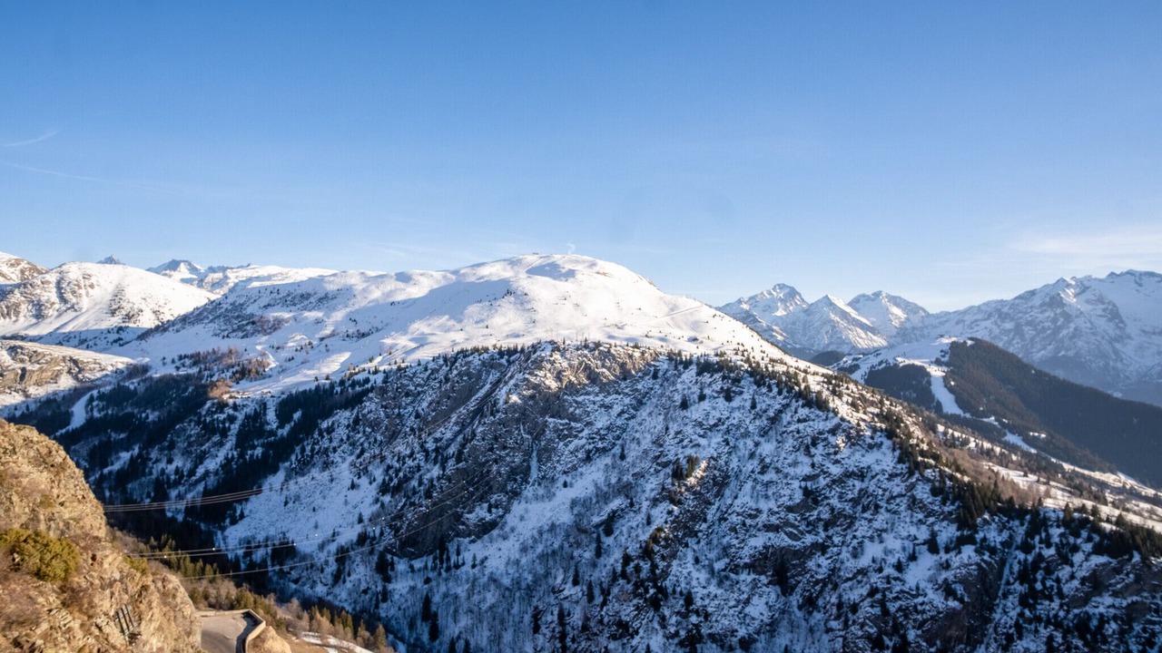 Photo of Others in Eclose-Est