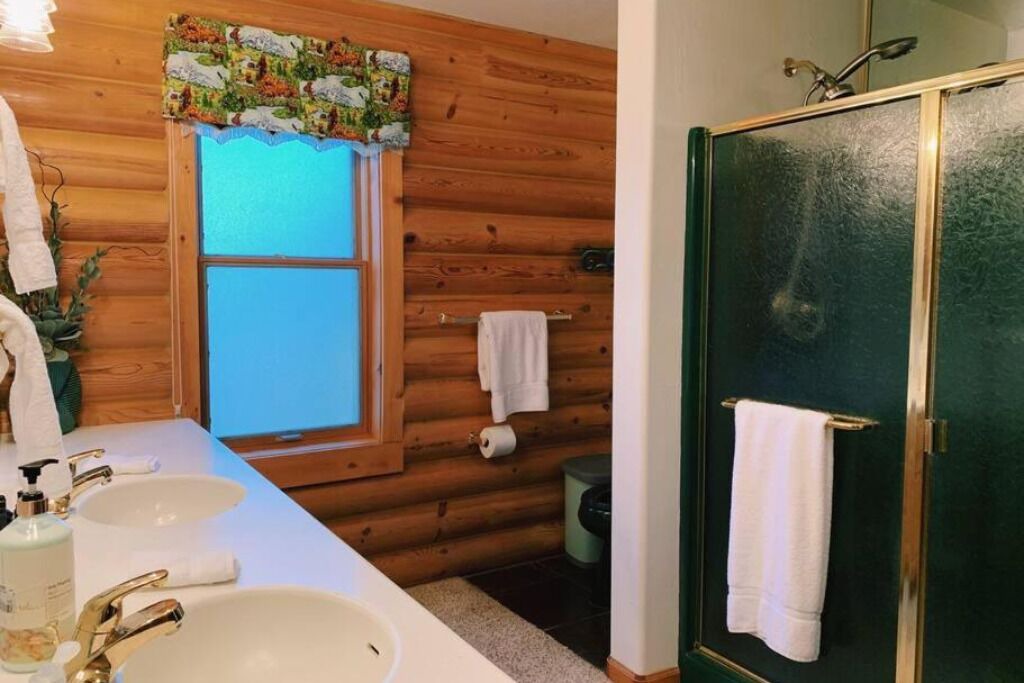 Photo of Bathroom in Greer