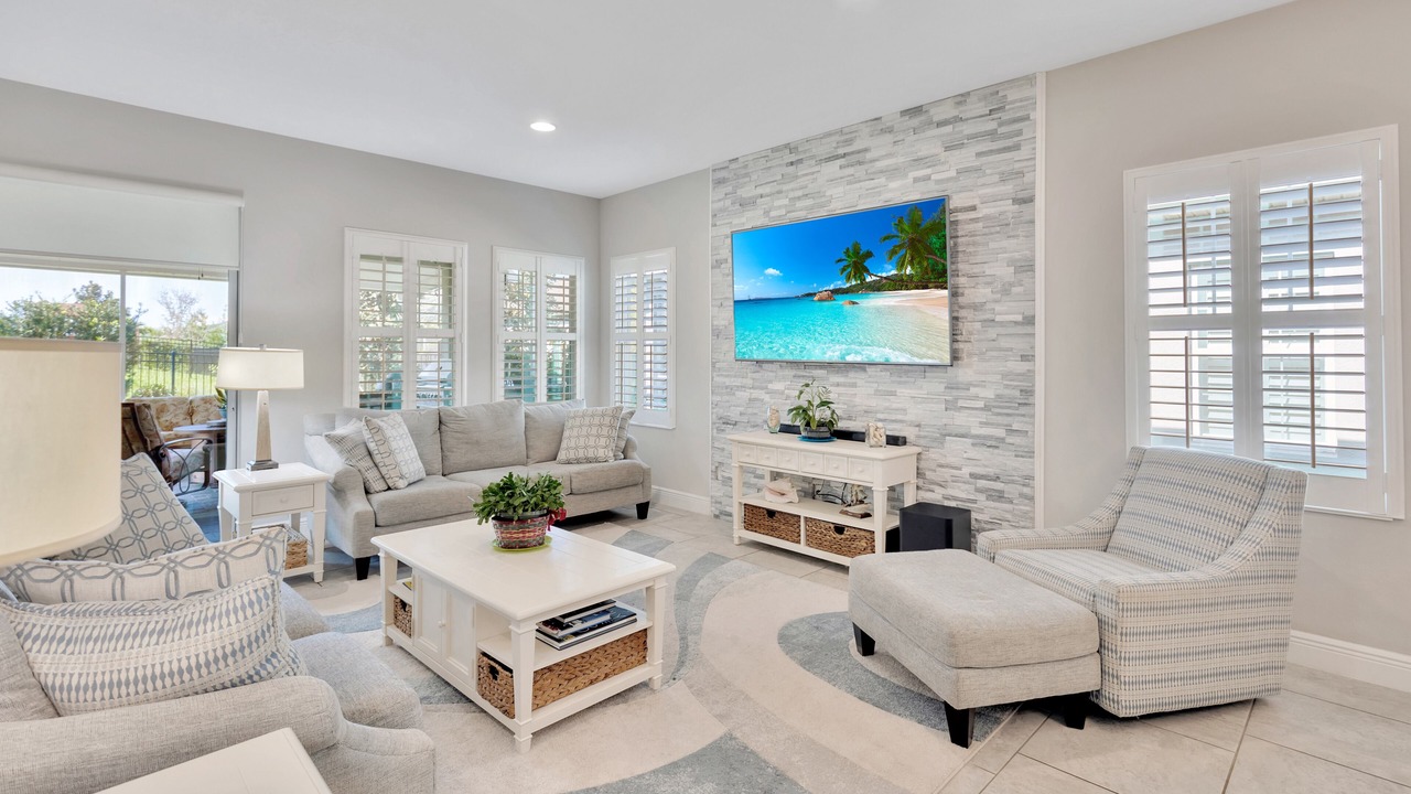 Photo of Livingroom in Land O' Lakes