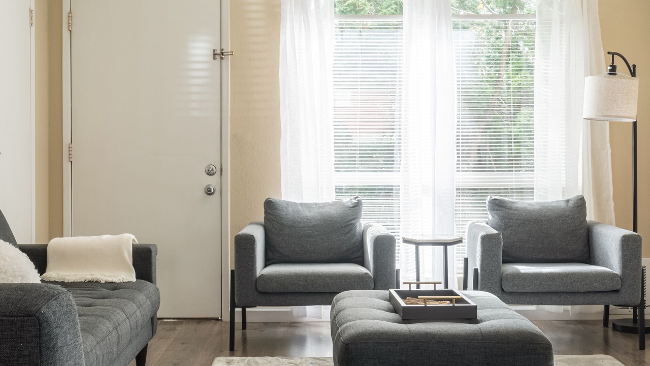 Photo of Livingroom in Downtown