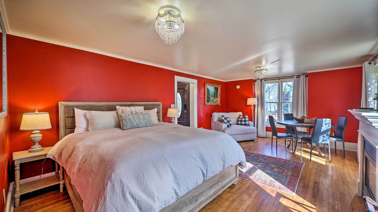 Photo of Livingroom in Eureka Springs Historic District