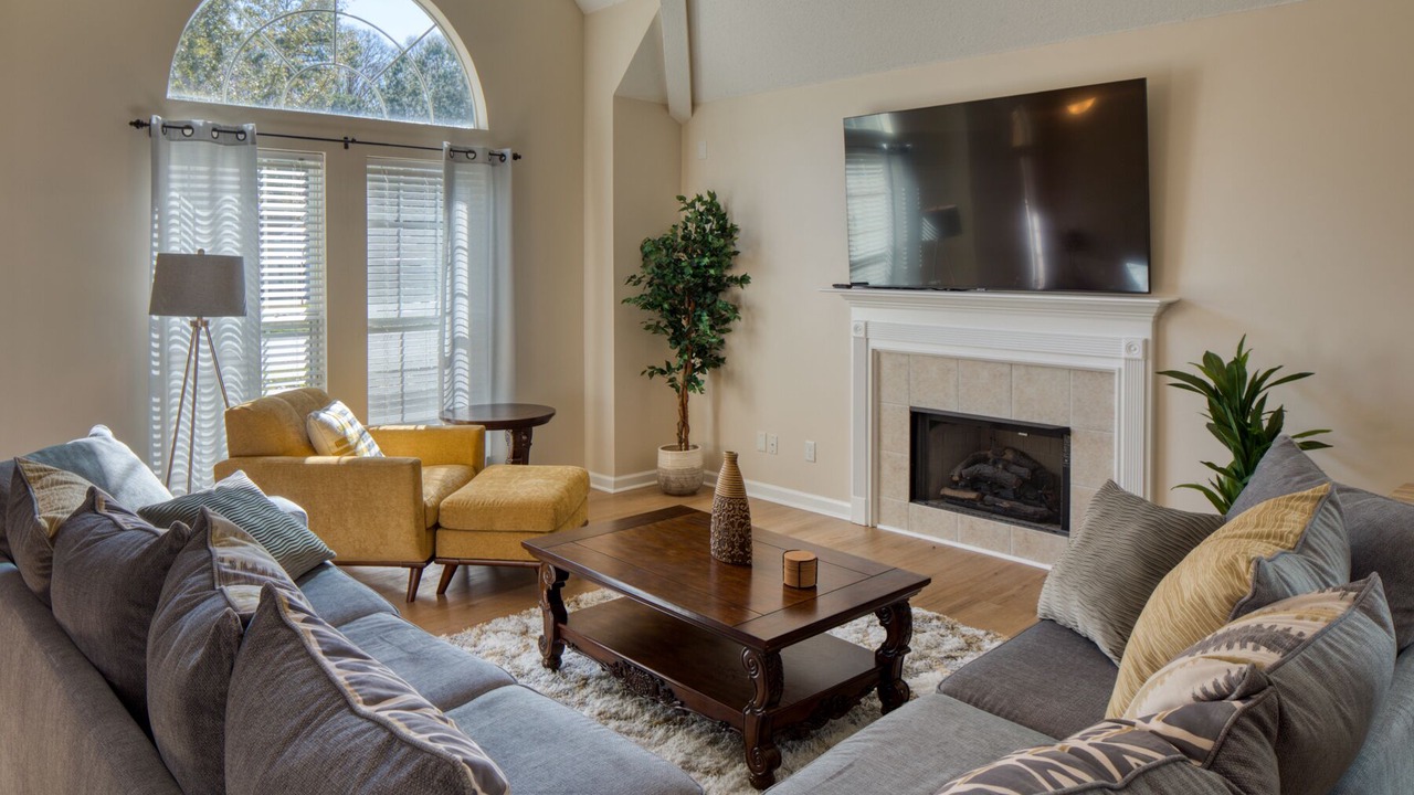 Photo of Livingroom in Pooler