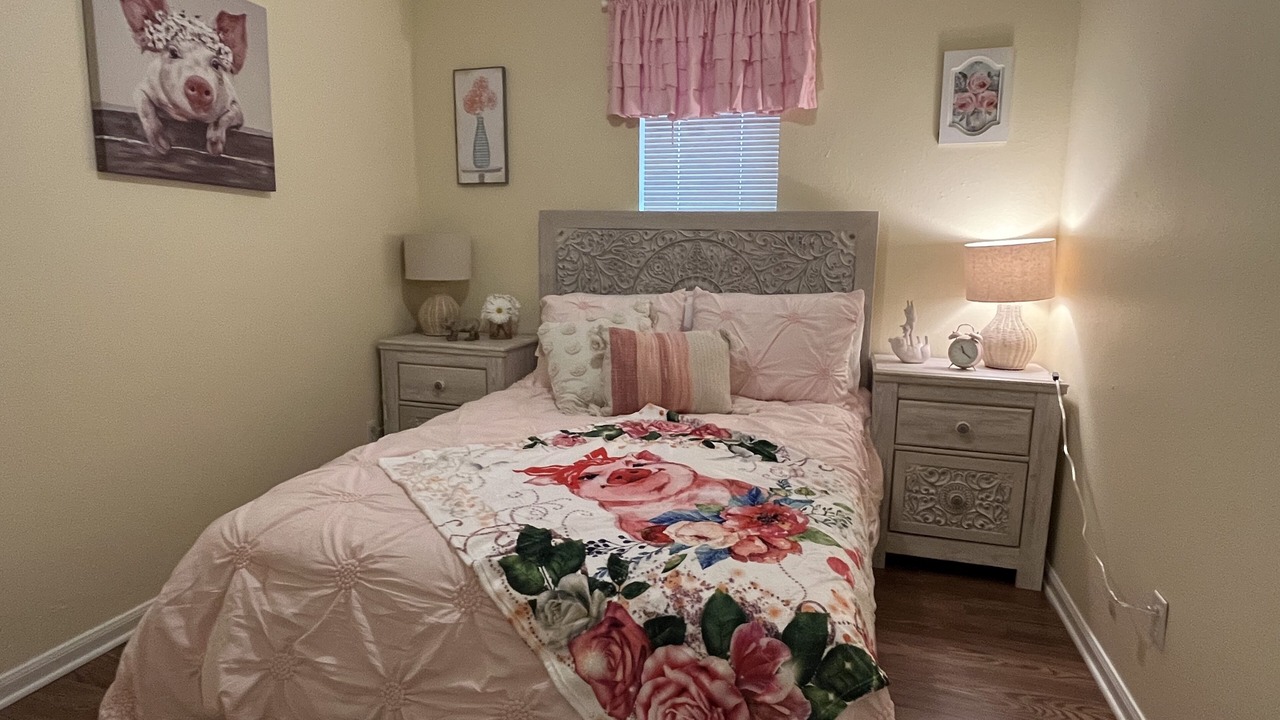 Photo of Bedroom in Westlake