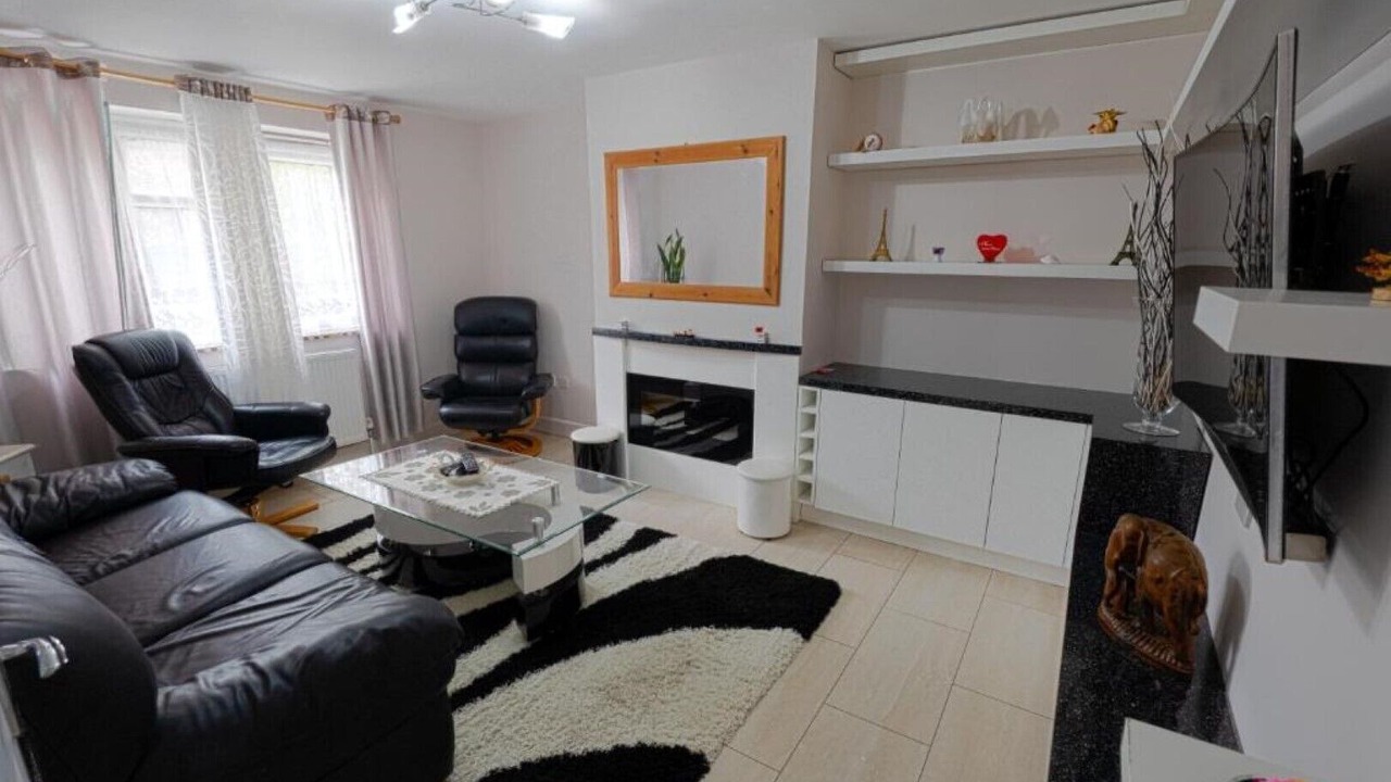 Photo of Livingroom in Syon