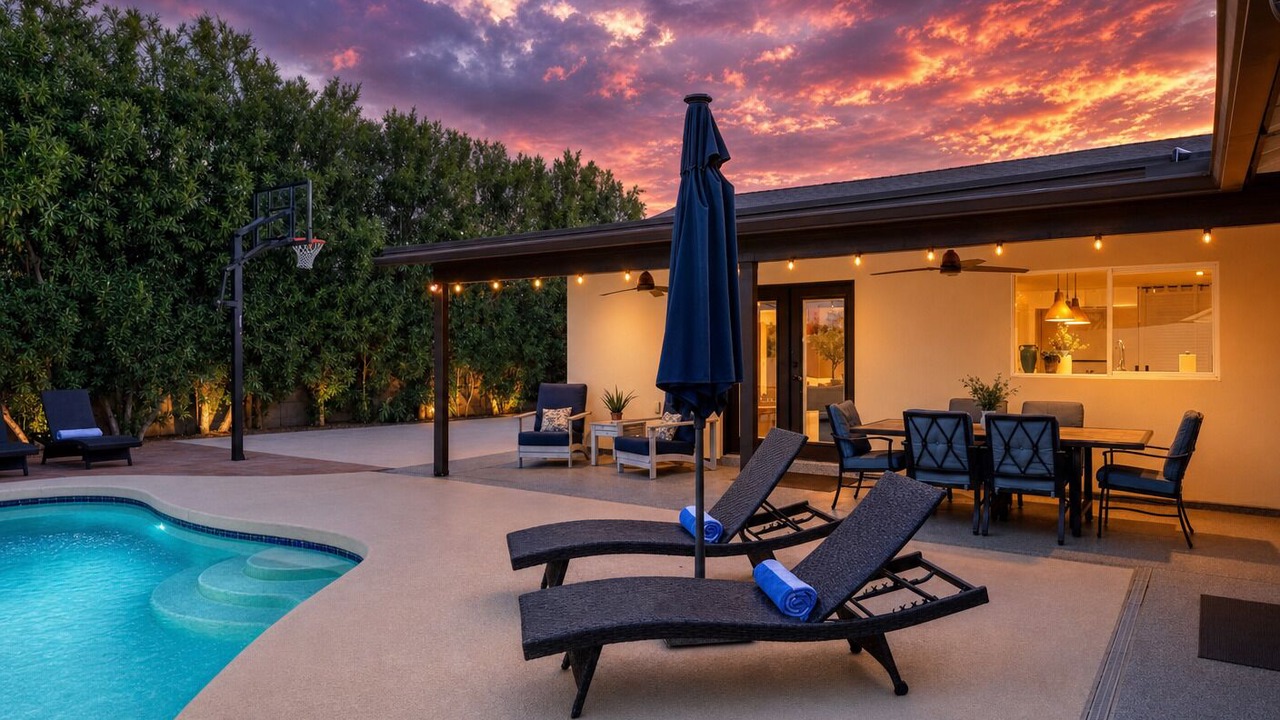 Photo of Outdoor in Paradise Valley Village