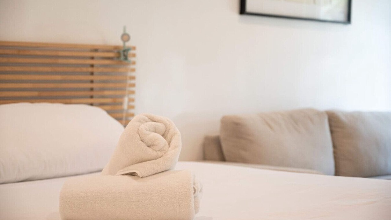 Photo of Bedroom in Hollywood South Central Beach