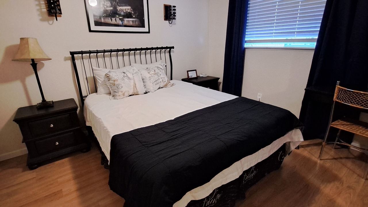 Photo of Bedroom in Martinez