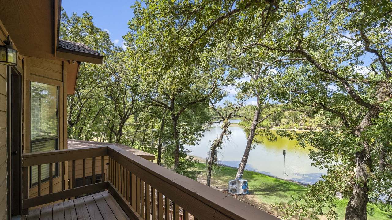 Photo of Patio Balcony in Oakhurst