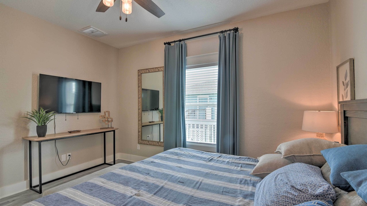 Photo of Bedroom in Galveston
