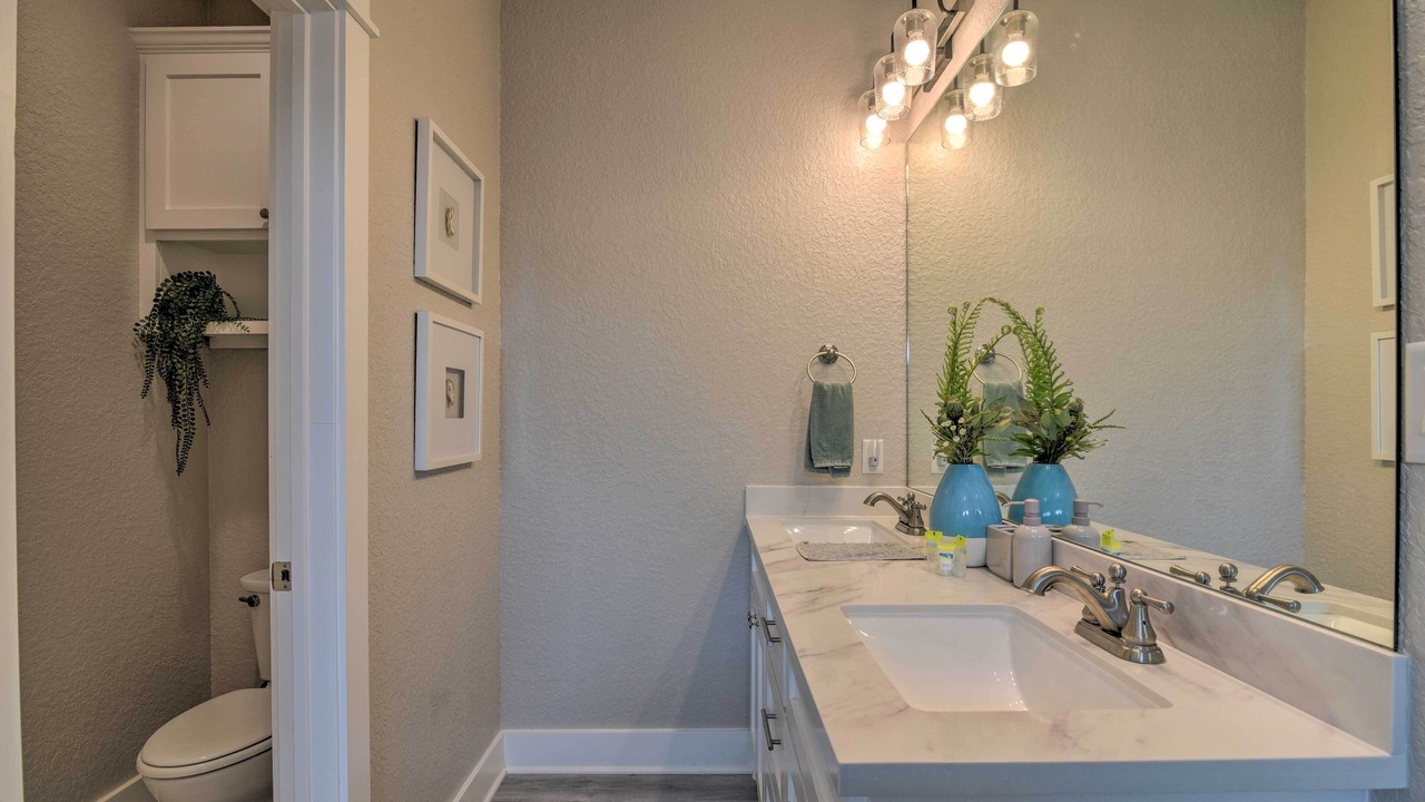 Photo of Bathroom in Galveston