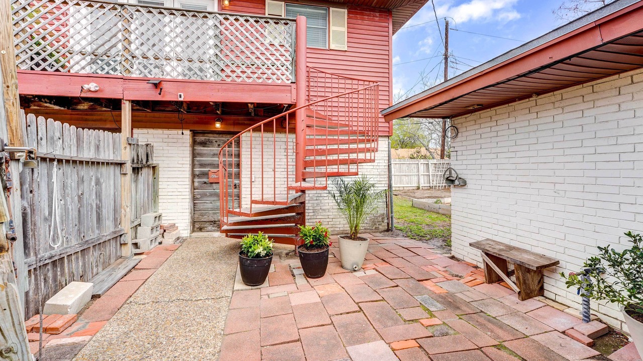 Photo of Outdoor in South Side