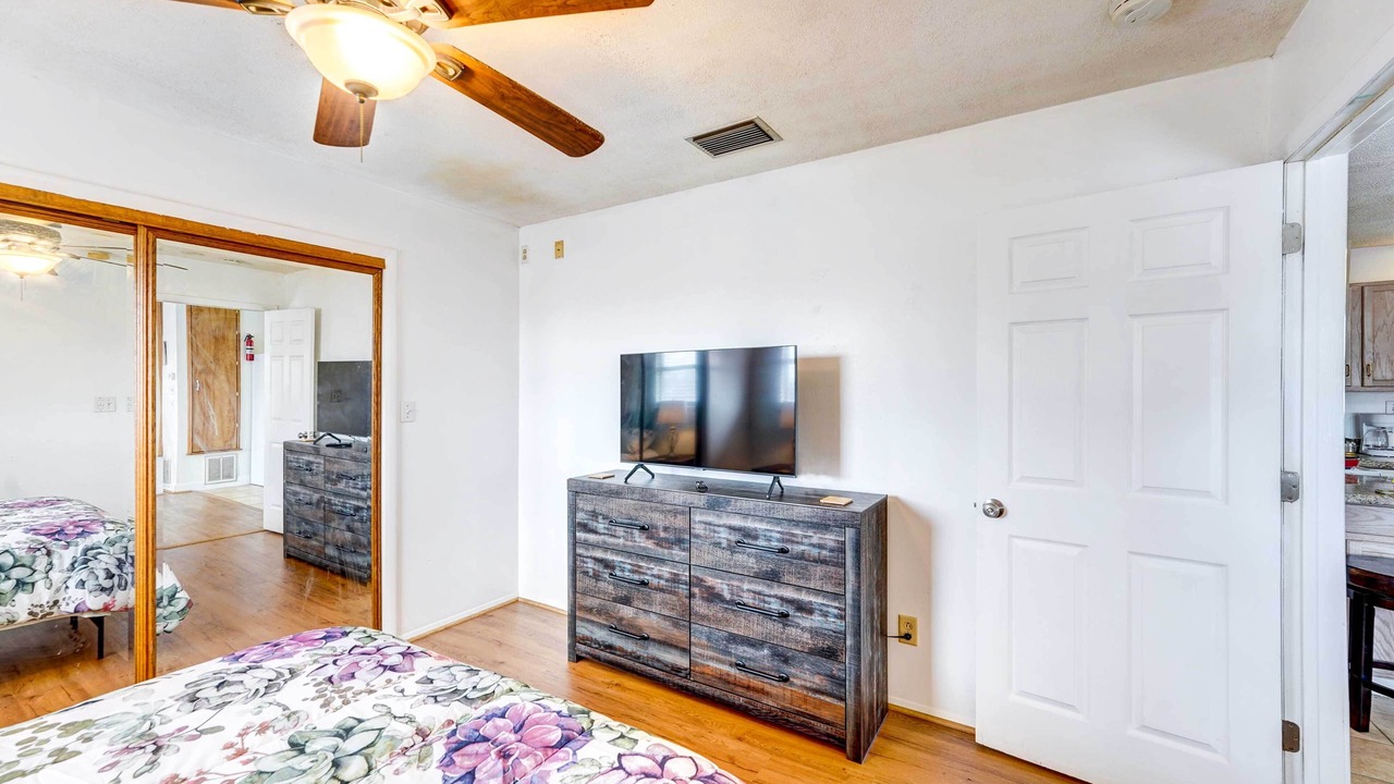 Photo of Bedroom in South Side