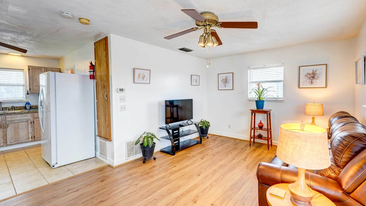 Photo of Livingroom in South Side