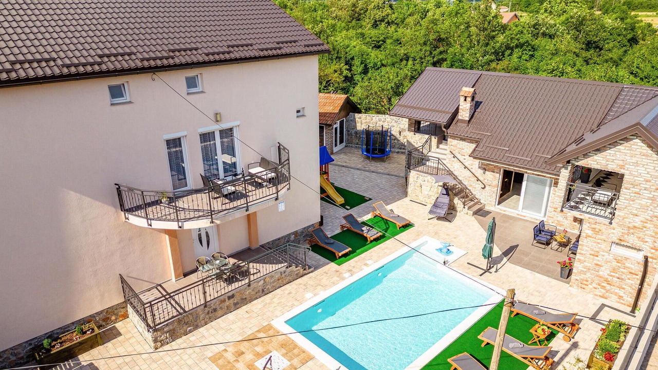 Photo of Outdoor in Gracac