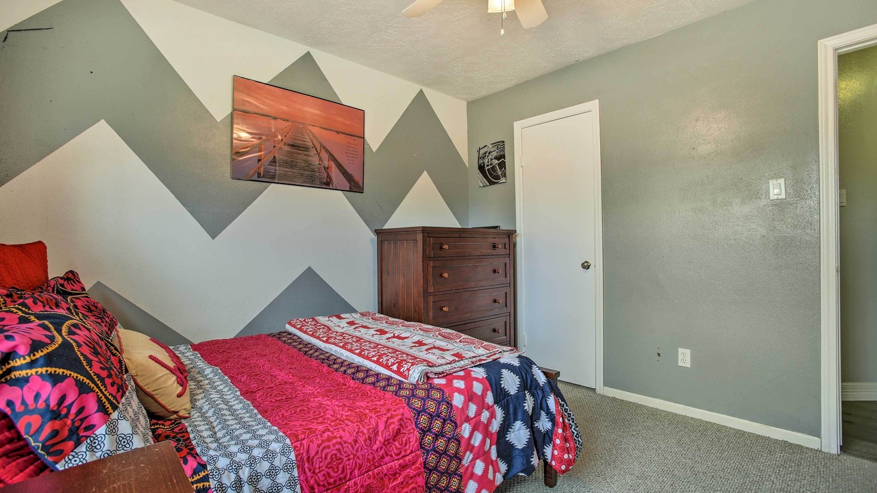 Photo of Bedroom in Clear Lake