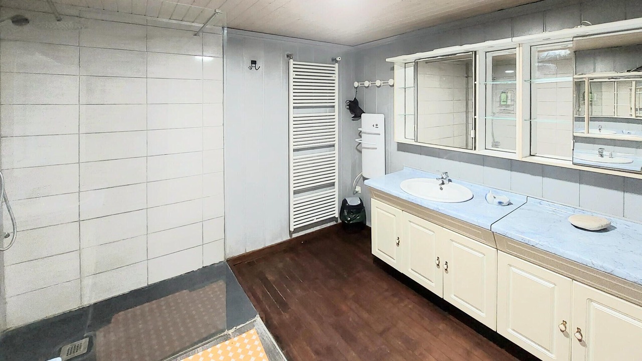 Photo of Bathroom in Merville