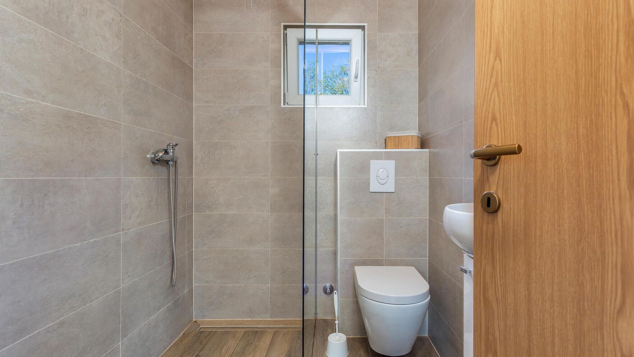 Photo of Bathroom in Risika