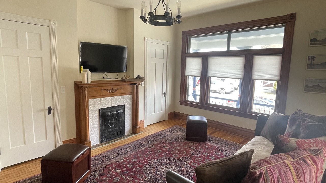 Photo of Livingroom in Latonia