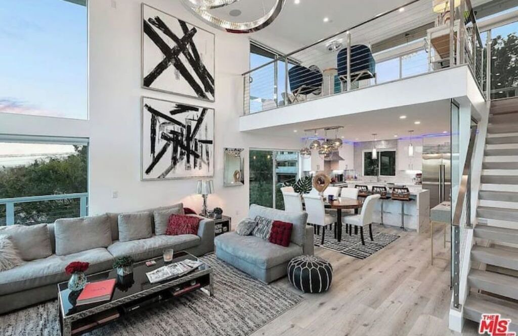 Photo of Livingroom in Ocean Park