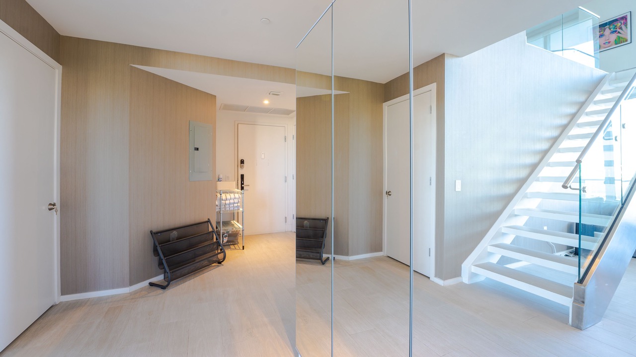 Photo of Others in Hollywood South Central Beach