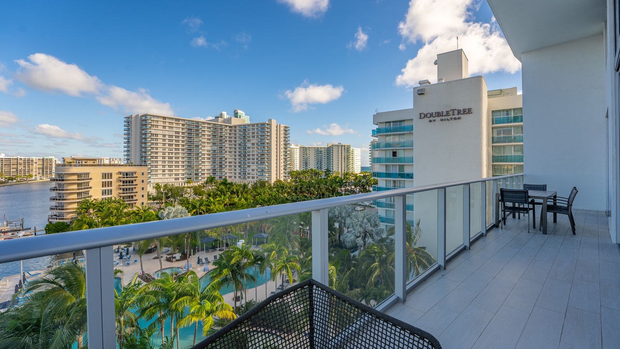 Photo of Outdoor in Hollywood South Central Beach