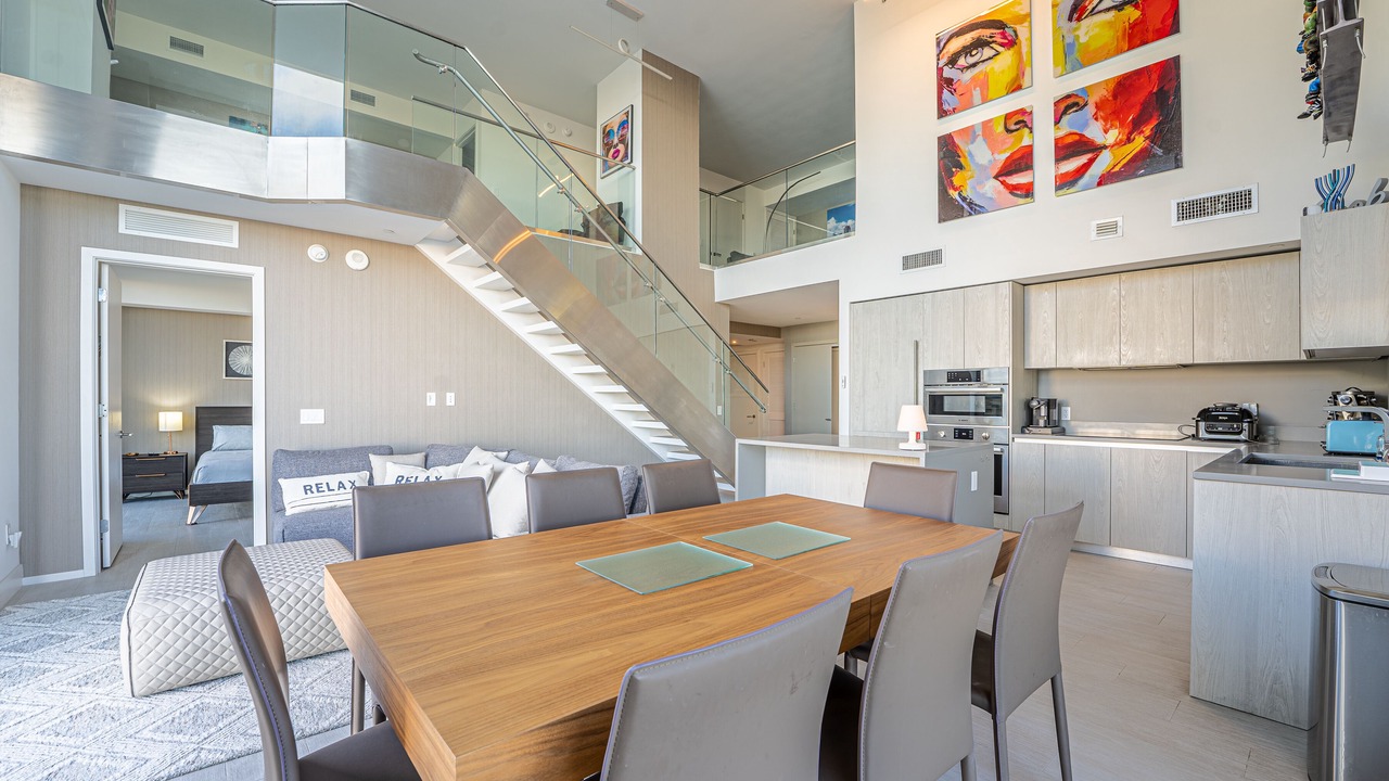 Photo of Others in Hollywood South Central Beach