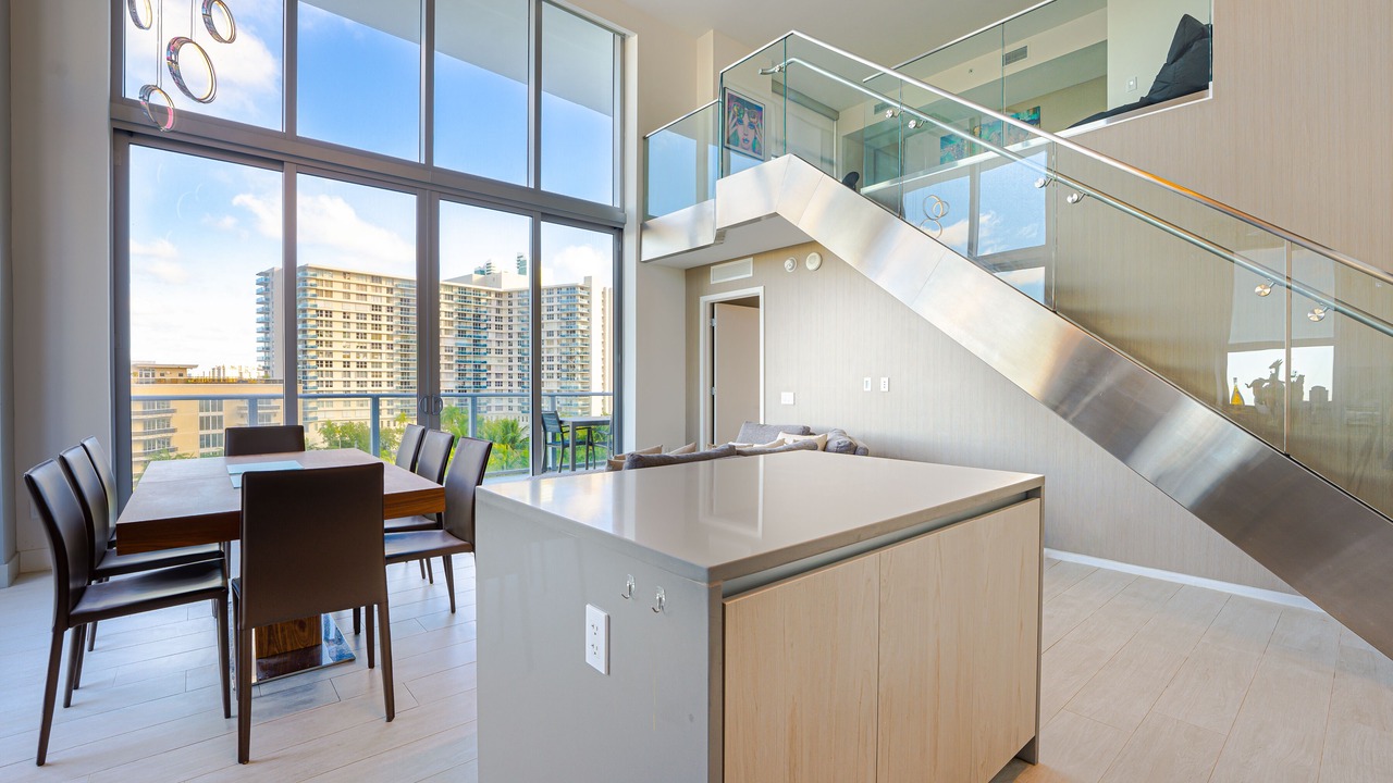 Photo of Others in Hollywood South Central Beach