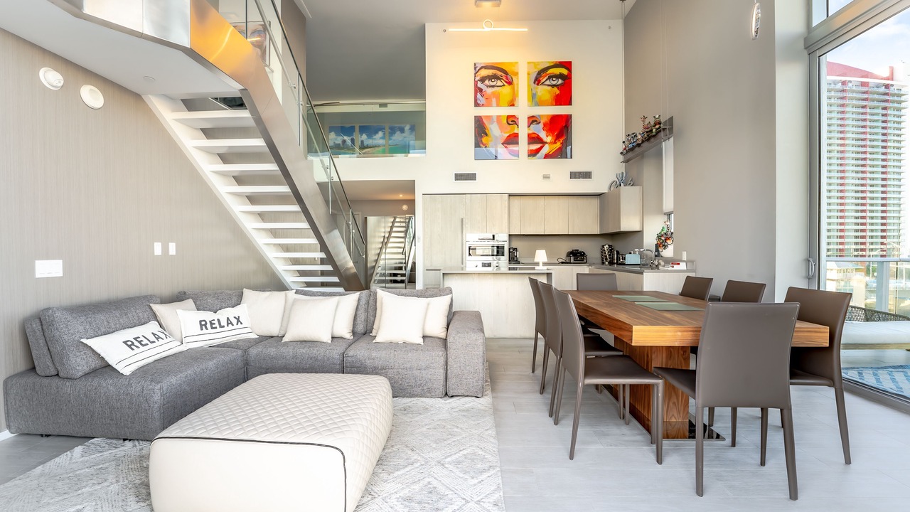 Photo of Others in Hollywood South Central Beach