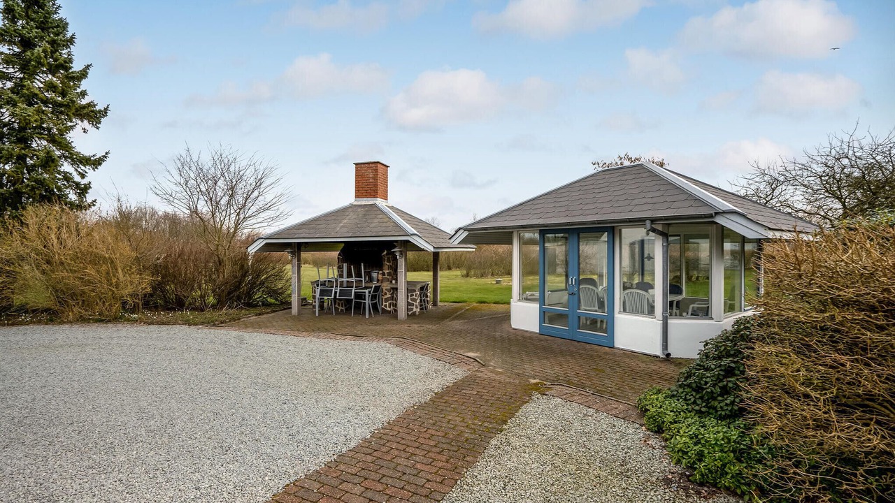 Photo of Others in Outrup