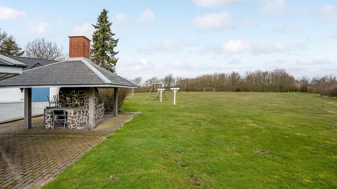 Photo of Others in Outrup