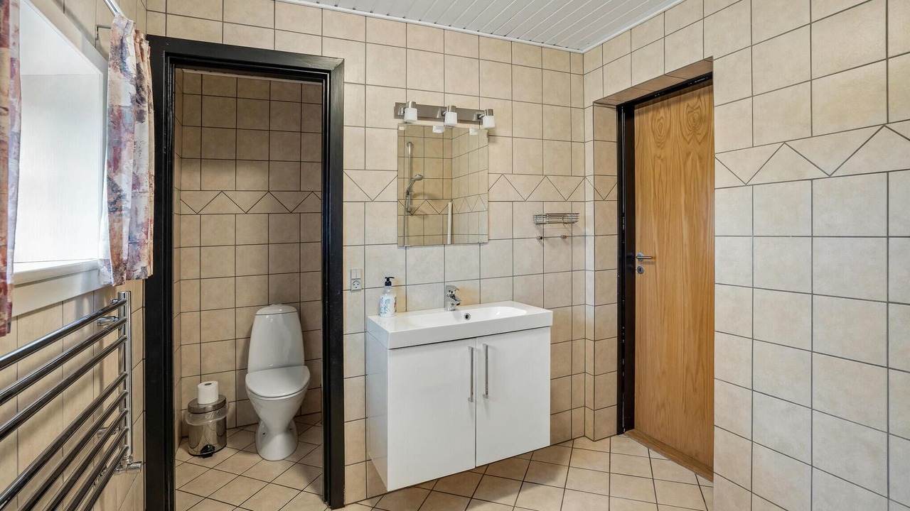 Photo of Bathroom in Outrup