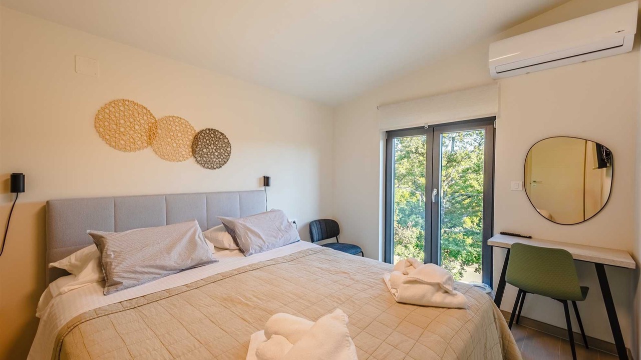Photo of Bedroom in Malinska-Dubasnica