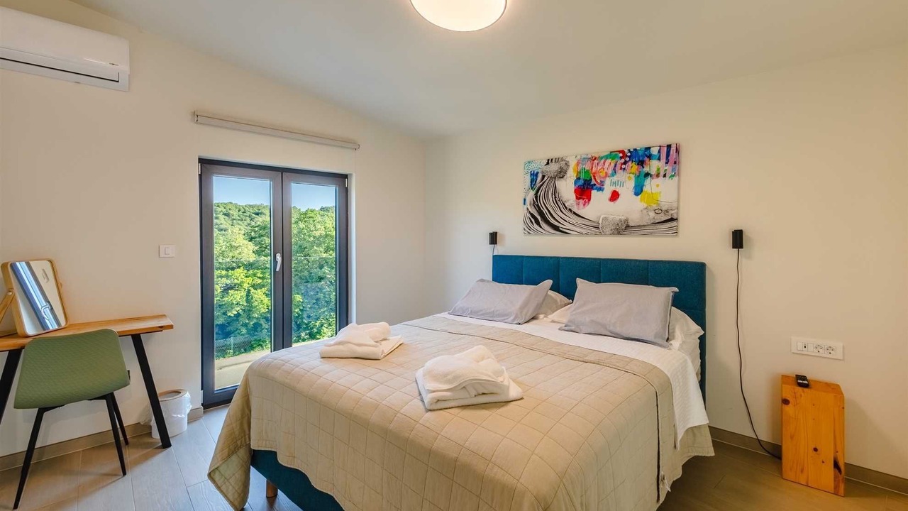 Photo of Bedroom in Malinska-Dubasnica
