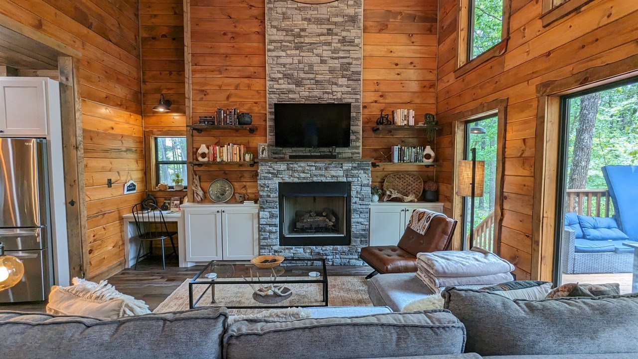 Photo of Livingroom in Jasper