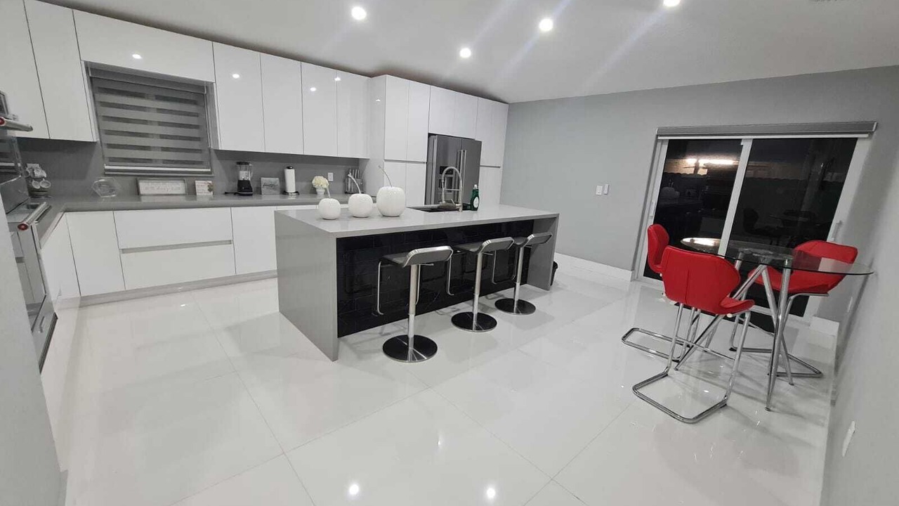 Photo of Kitchen in Hialeah Gardens