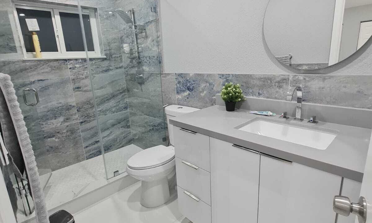 Photo of Bathroom in Hialeah Gardens