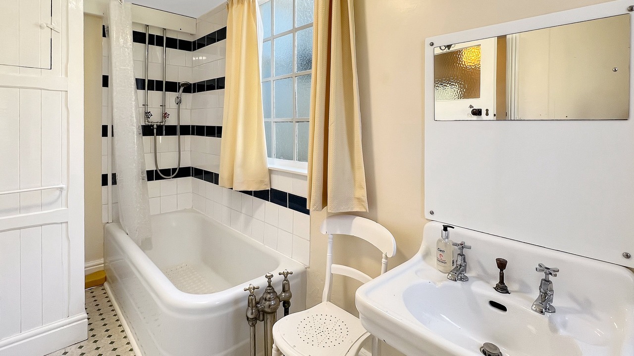 Photo of Bathroom in Brayford