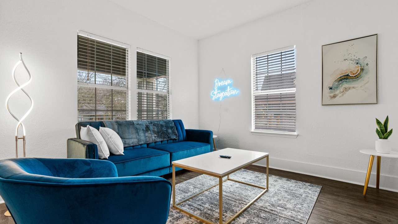 Photo of Livingroom in Rosewood