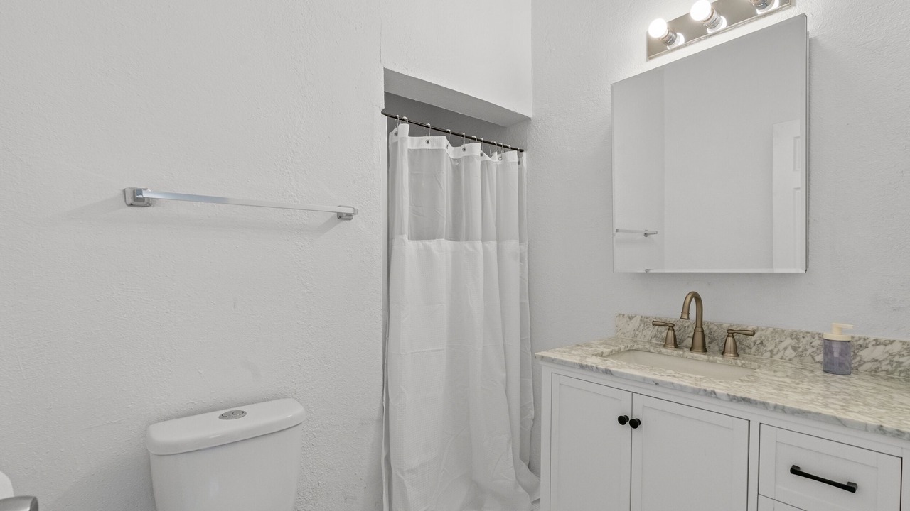 Photo of Bathroom in Rosewood