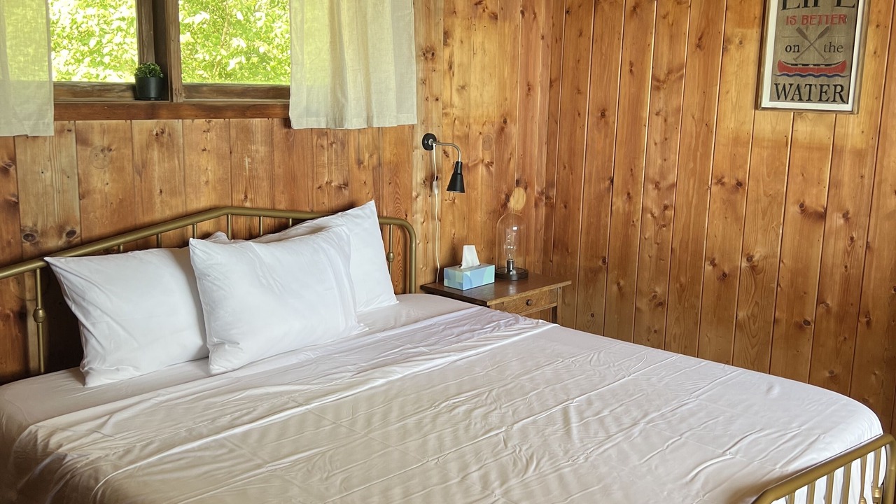 Photo of Bedroom in Port Colborne