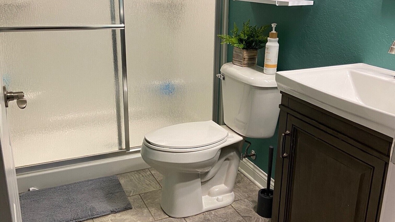 Photo of Bathroom in Lake Shangrila