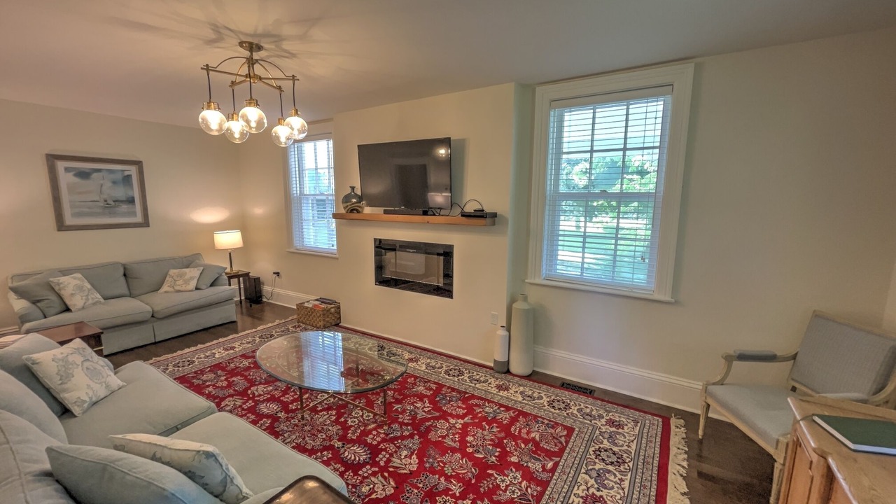 Photo of Livingroom in Drummond-North Elmsley
