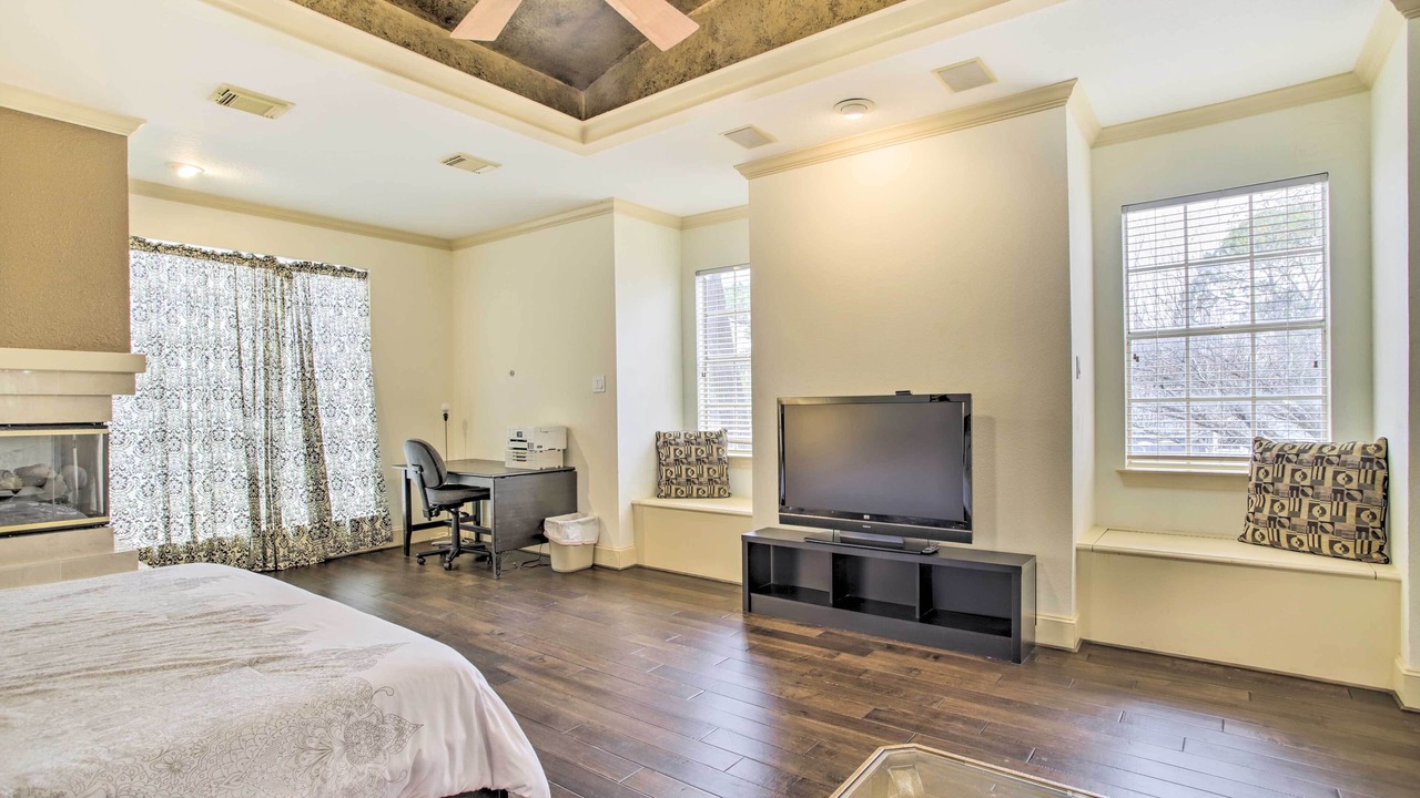 Photo of Bedroom in Spring Branch East