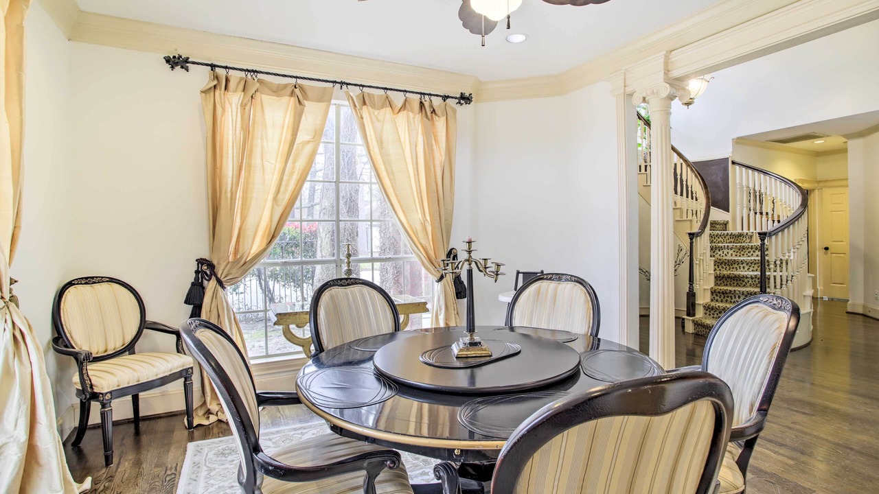 Photo of Bedroom in Spring Branch East